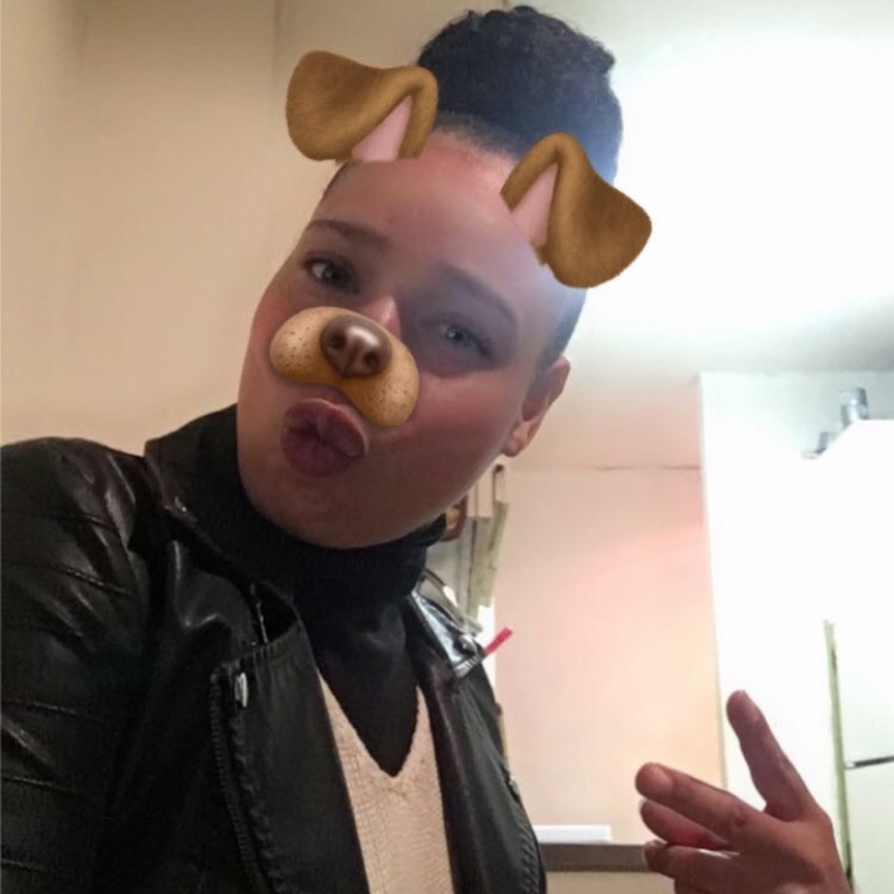 Meet your Posher, Latonya